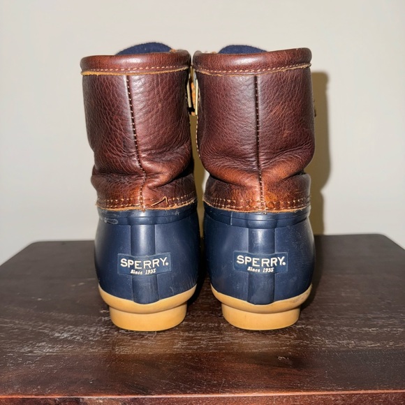 Women’s Sperry Duck Boots - Picture 4 of 8